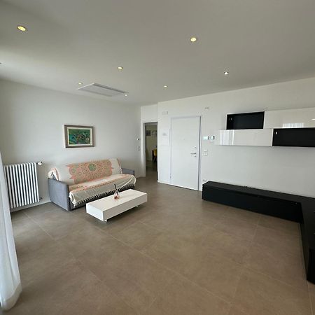 Nuovo Residence Serenissima Frontemare - Agenzia Cocal Каорле Экстерьер фото