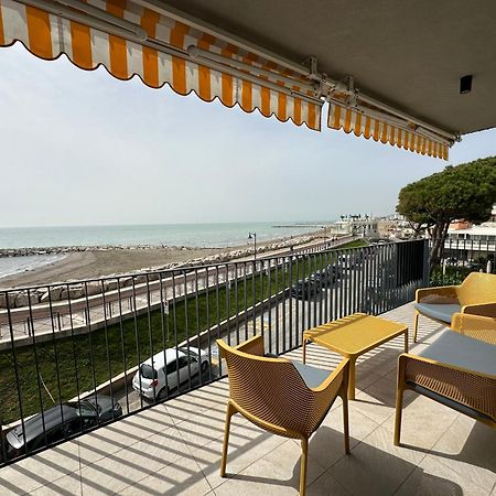 Nuovo Residence Serenissima Frontemare - Agenzia Cocal Каорле Экстерьер фото