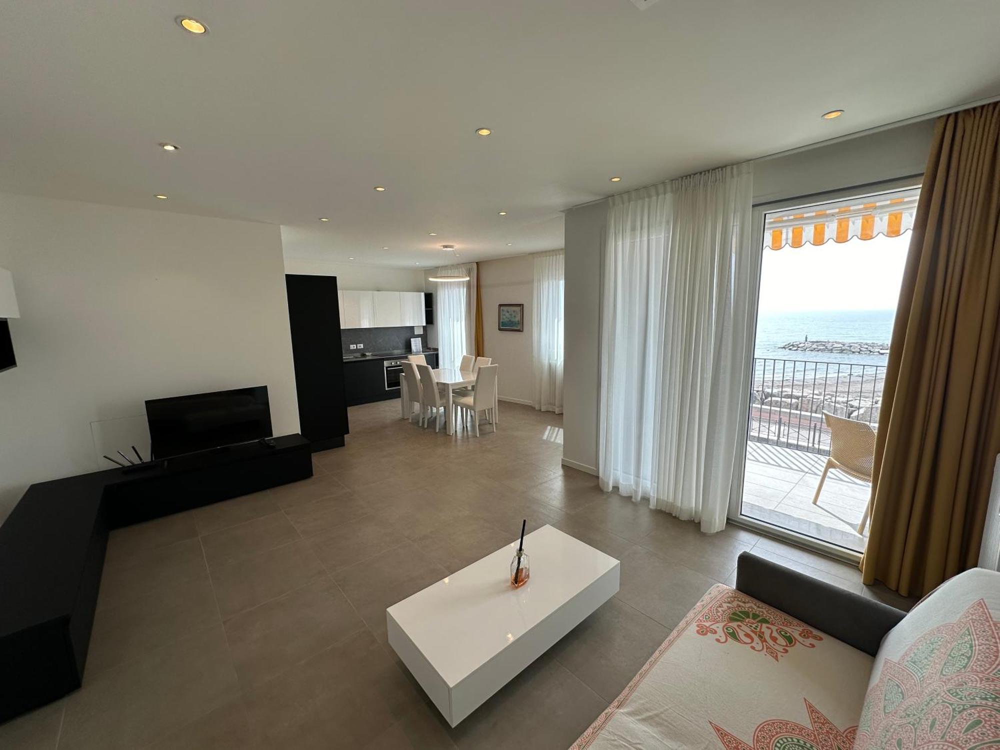 Nuovo Residence Serenissima Frontemare - Agenzia Cocal Каорле Экстерьер фото